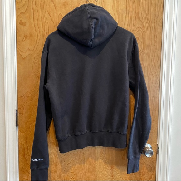 ADIDAS Hoody with kangaroo hand pocket with cool Adidas logo - Picture 3 of 6